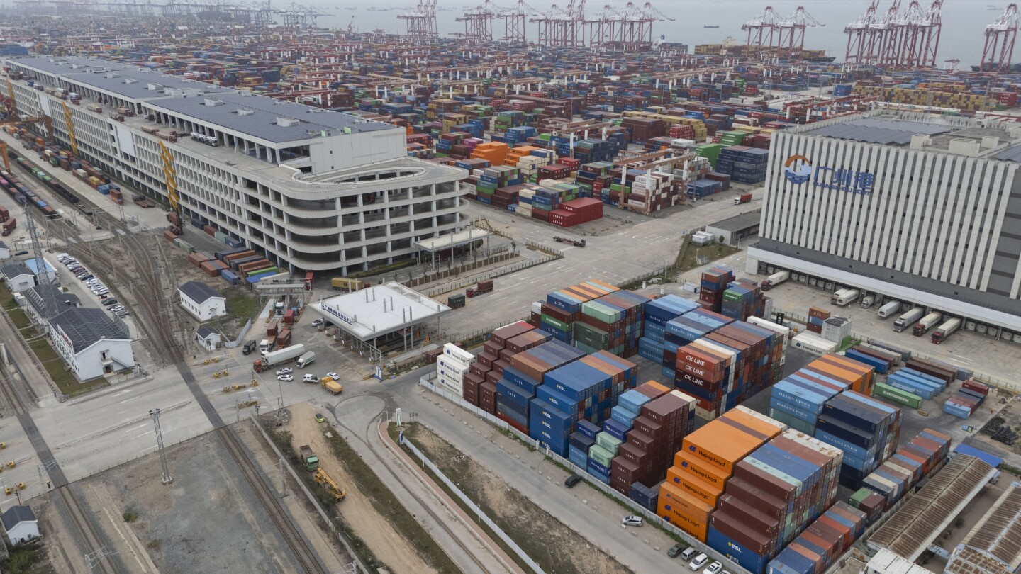 China says it’s evaluating US overtures for trade talks, but tariffs remain an obstacle