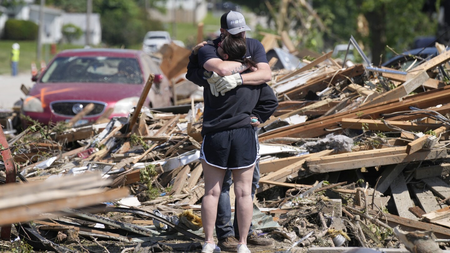 Highly effective Iowa Tornadoes Go away 5 Lifeless and Dozens Injured
