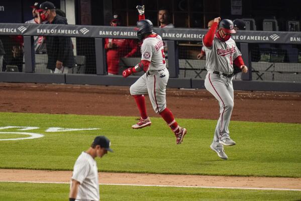 Luke Voit hits his second homer with the Nationals