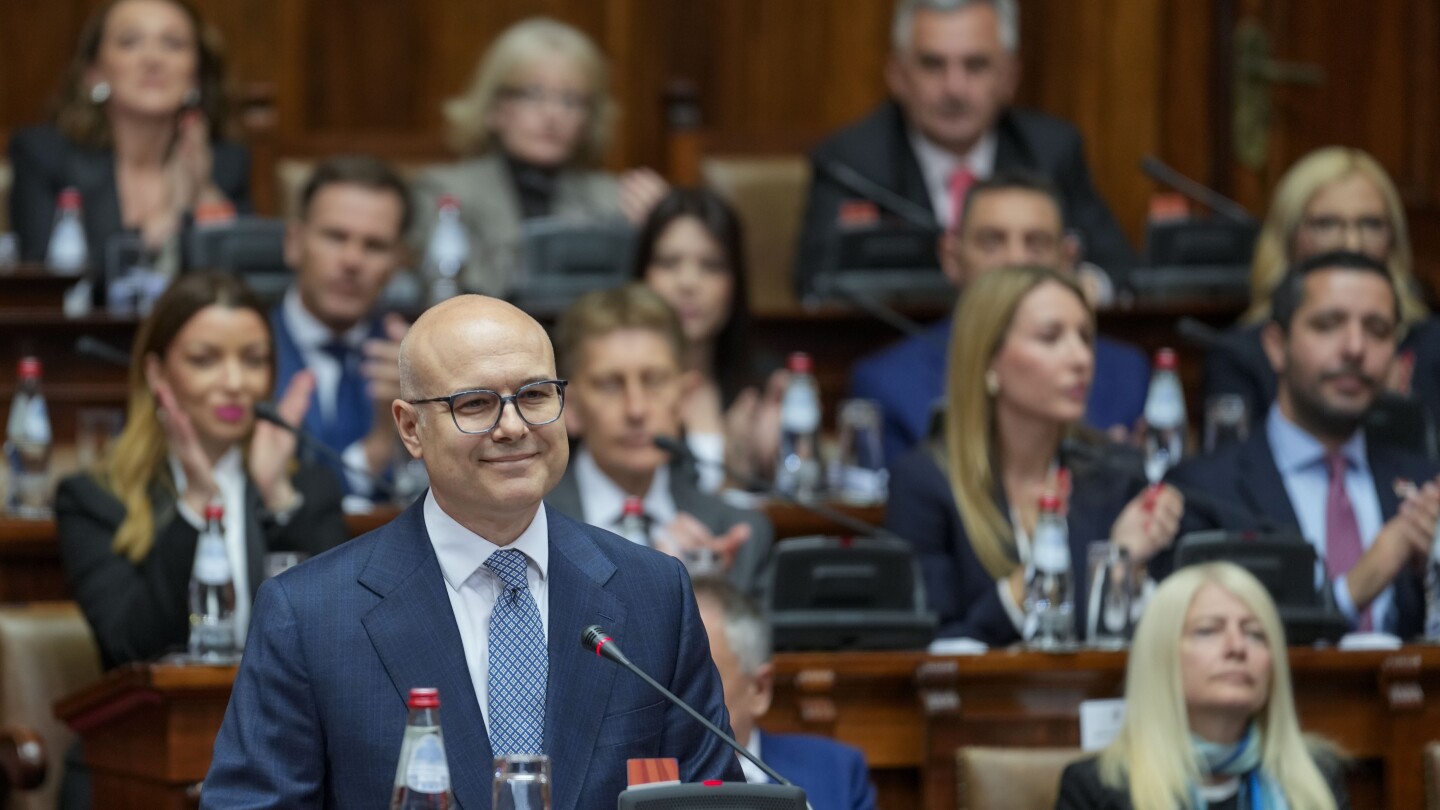 БЕЛГРАД Сърбия АП — Сръбските депутати гласуваха в четвъртък ново