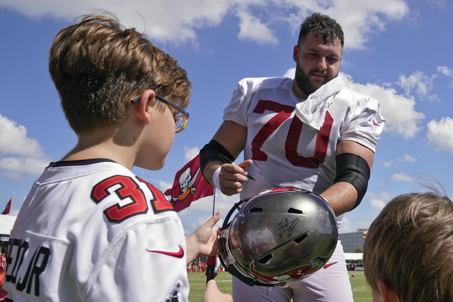 Report: Ryan Jensen Will Return To Practice -  - Tampa Bay  Bucs Blog, Buccaneers News