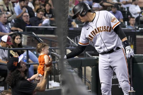 Carlos Rodon, Wilmer Flores rise to occasion in Giants' much