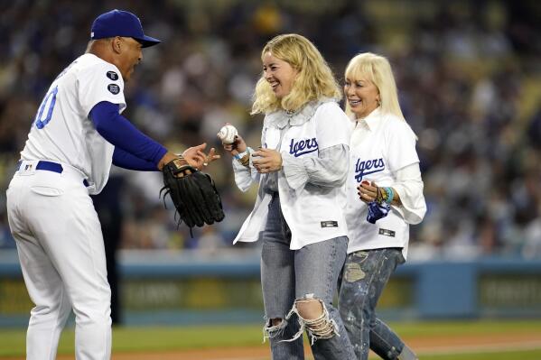 Fernando Valenzuela catches first pitch from Granddaughter 