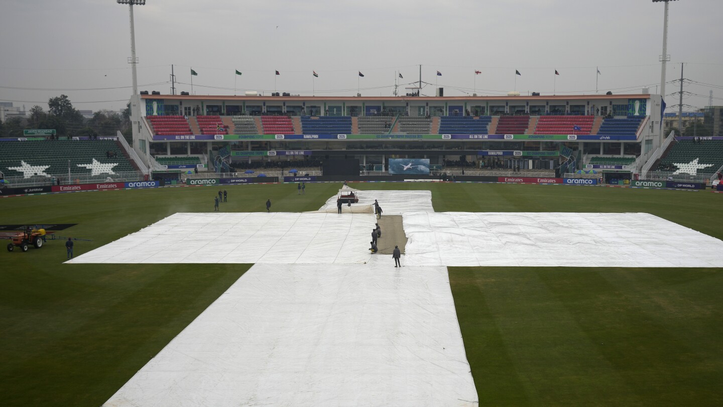 Rain delays start of Australia vs South Africa Champions Trophy match