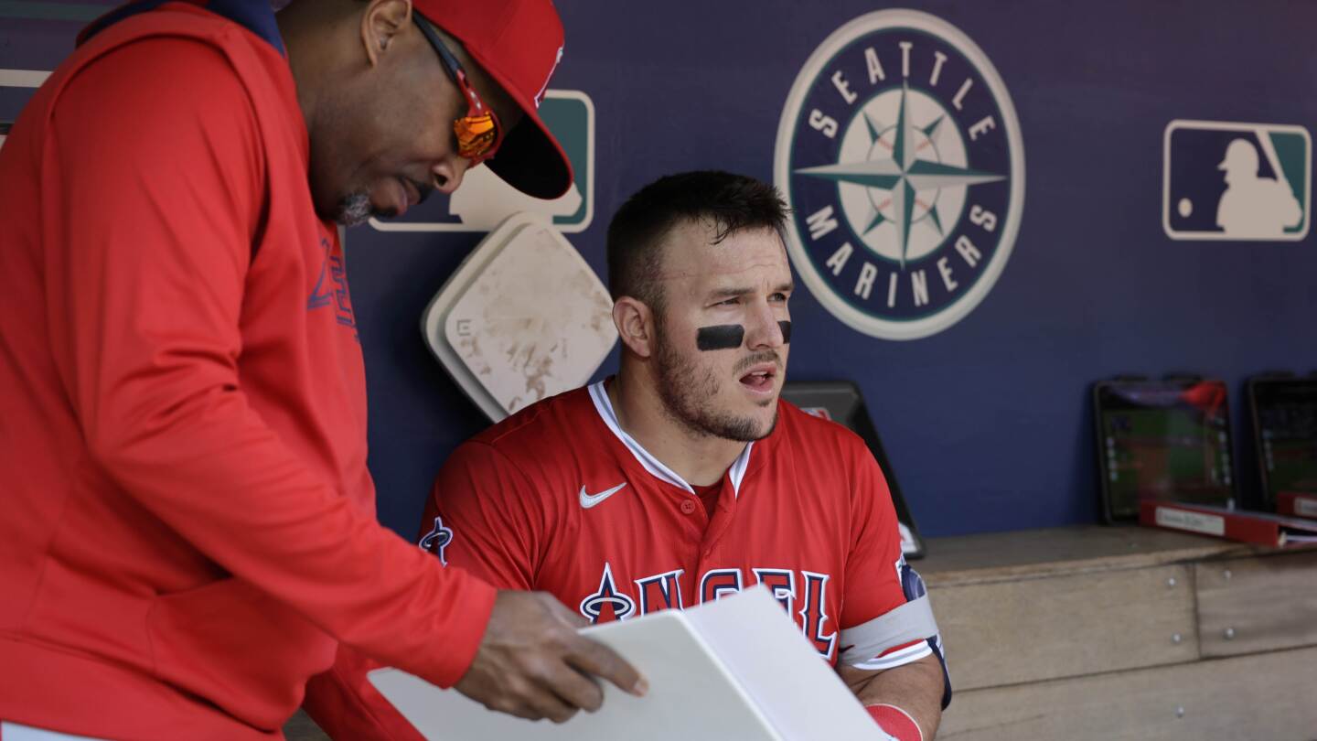 Angelinos activarían al toletero Mike Trout el viernes, dice fuente de AP
