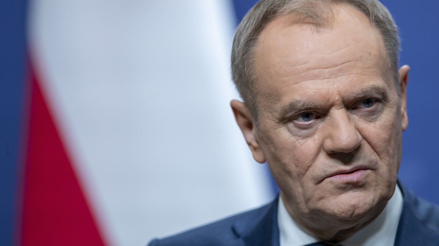 Polski premier skrytykował ministrów spraw zagranicznych Węgier i Słowacji za spotkanie z Ławrowem