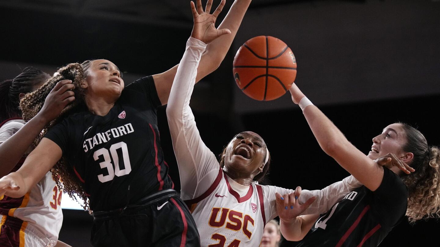 USC uses defense to upset No. 2 Stanford 55-46