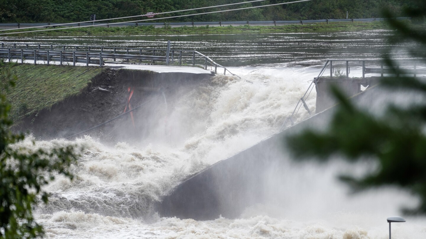 Un barrage en Norvège a partiellement éclaté après des jours de pluies torrentielles, d’inondations et d’évacuations