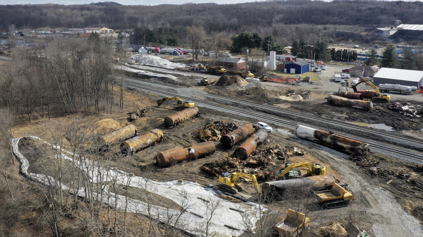 Appeal delays Ohio derailment