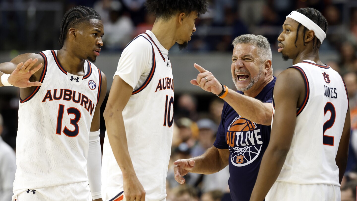 Auburn, Duke top men’s AP Top 25, Texas Tech, Vanderbilt make poll debuts; UConn tumbles to No. 25