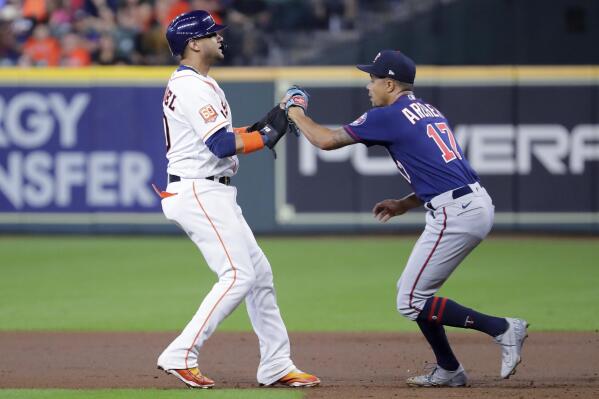 Jose Altuve Trey Mancini Houston Astros beat Minnesota Twins