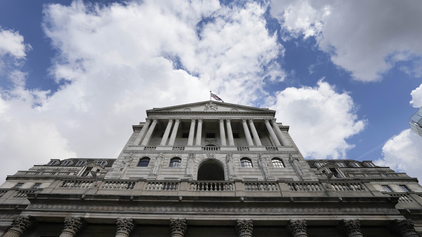 ЛОНДОН (AP) — Bank of England е готова да се