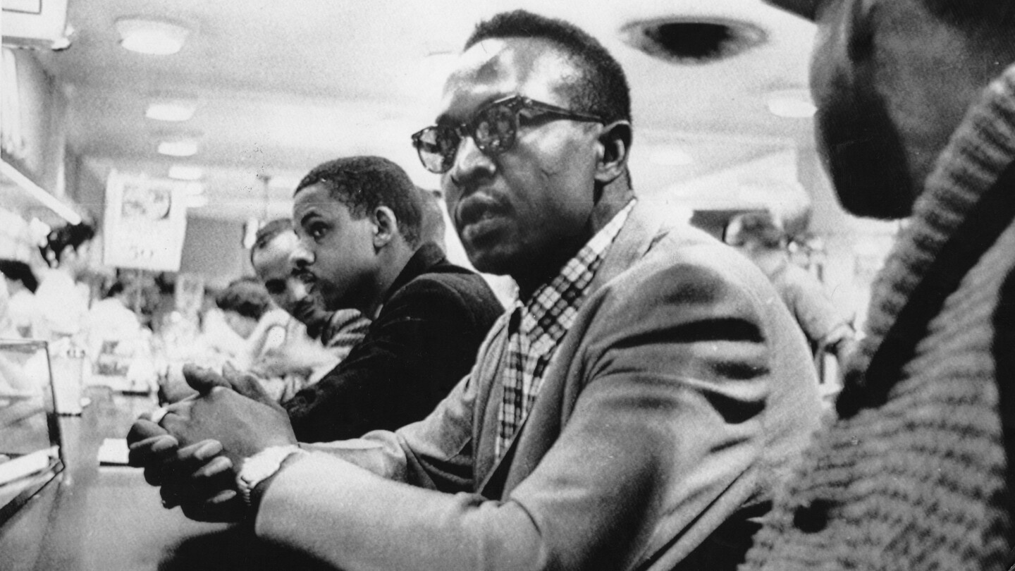Днес в историята На 1 февруари 1960 г четирима чернокожи студенти