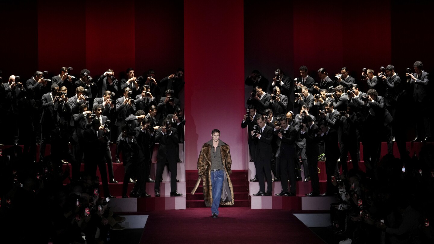Dolce & Gabbana Brings La Dolce Vita to Milan Fashion Week