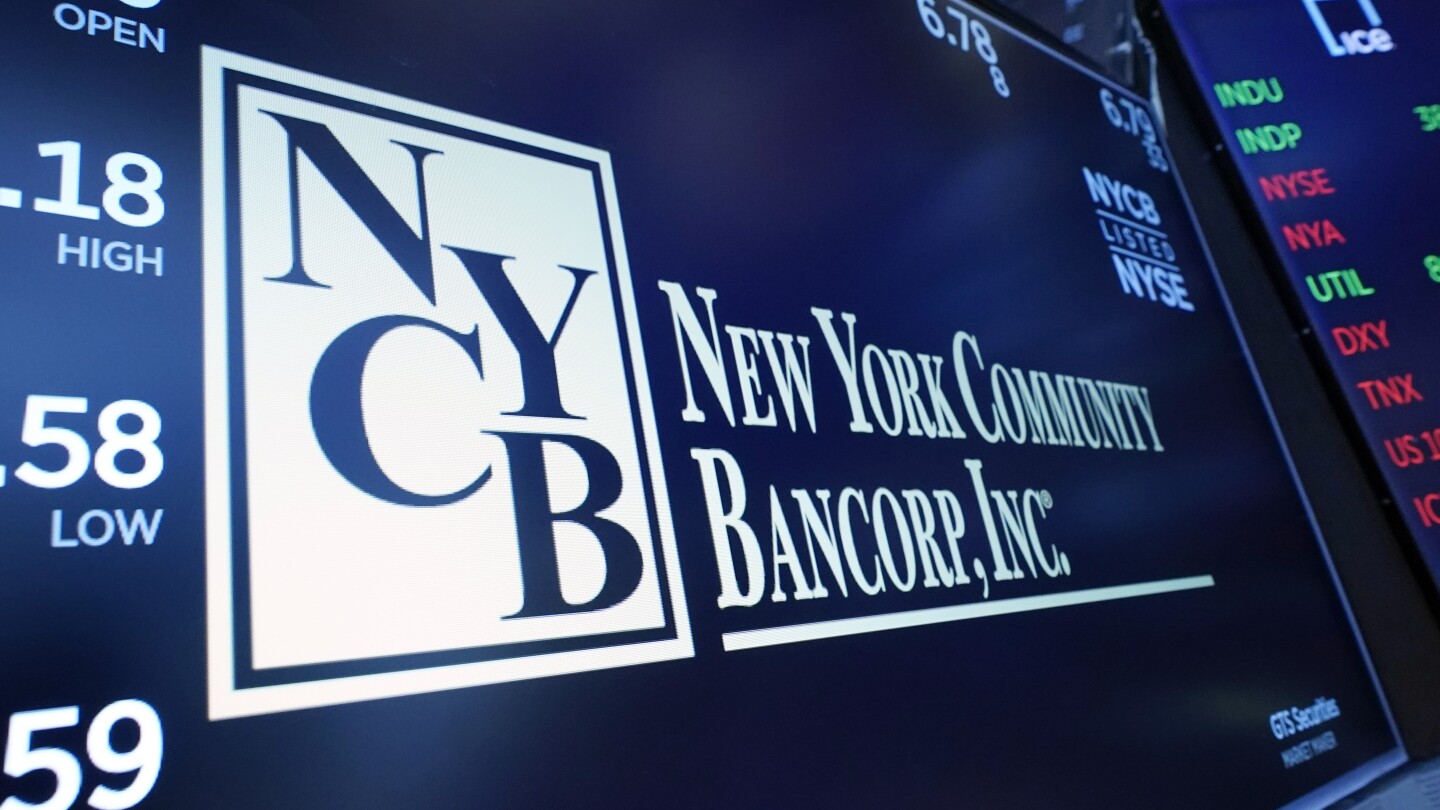 New York Community Bancorp се опитва да успокои инвеститорите, но акциите й отново падат