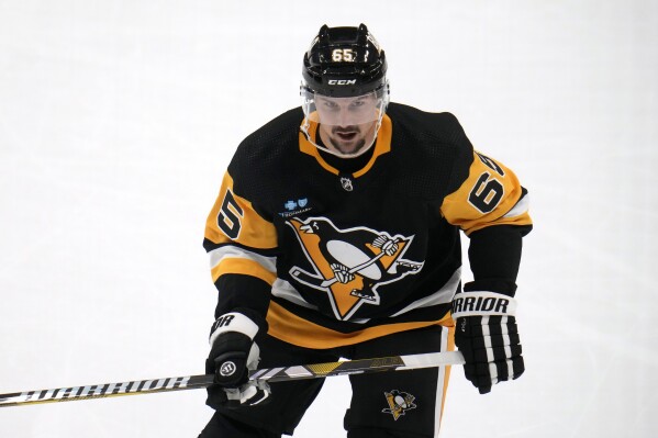 Yohe: Sidney Crosby, Evgeni Malkin facing plenty of pressure for fading  Penguins - The Athletic