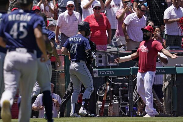 Catcher Torrens gets win, Mariners sweep Tigers in DH