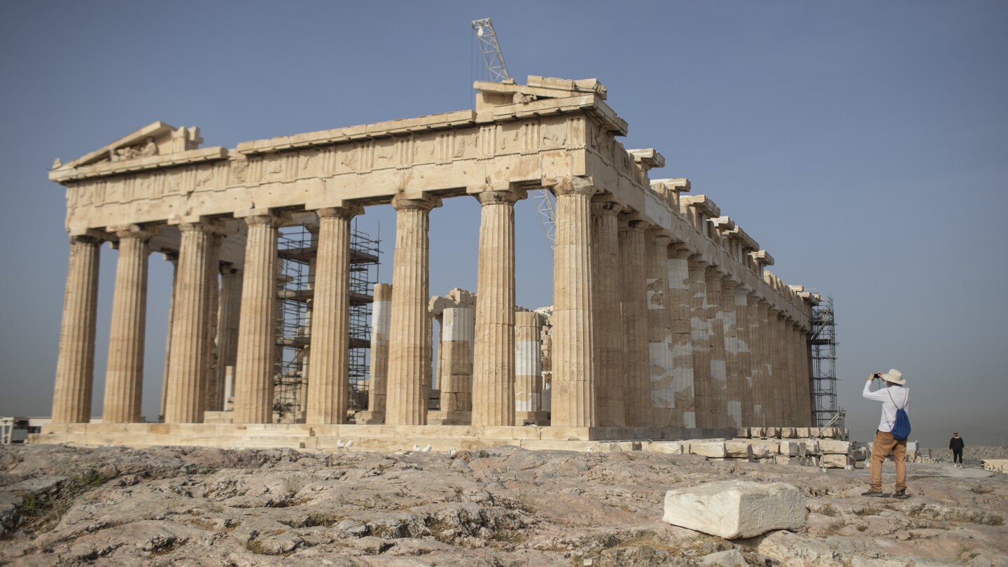 Днес в историята: 25 април Атина се предава на Спарта, Пелопонеската война приключва