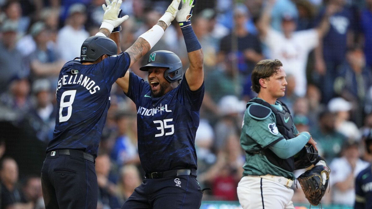 National League's Luis Arraez, of the Miami Marlins, hits an RBI single  during the fourth inning of the MLB All-Star baseball game in Seattle,  Tuesday, July 11, 2023. (AP Photo/John Froschauer Stock