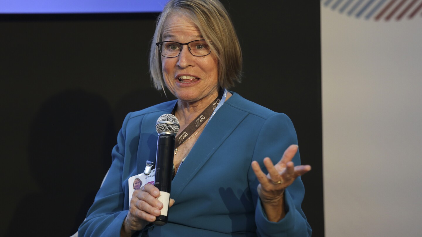 Iowa's 1st Congressional Race Remains Too Close to Call