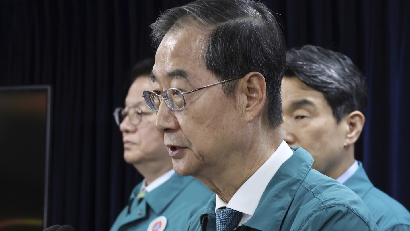 Южна Корея забавя плана за увеличаване на приема в медицинските училища, тъй като стачката на лекарите се проточва