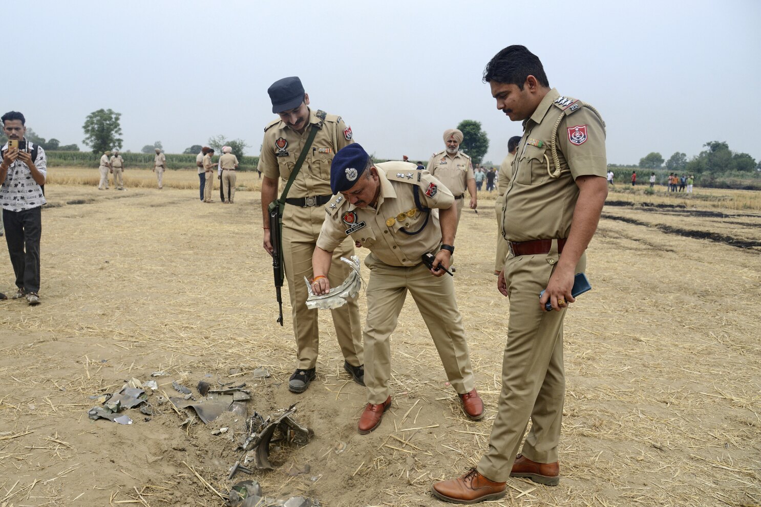 India y Pakistán se acusan mutuamente de violar el cese del fuego tras llegar a un acuerdo