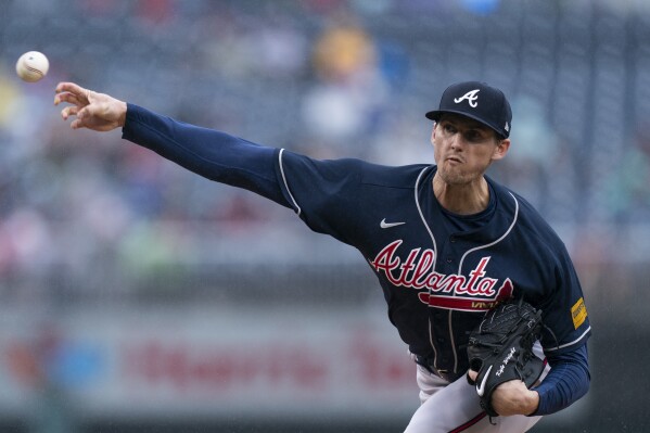 Wright outduels Wheeler, Braves blank Phils 3-0 to even NLDS