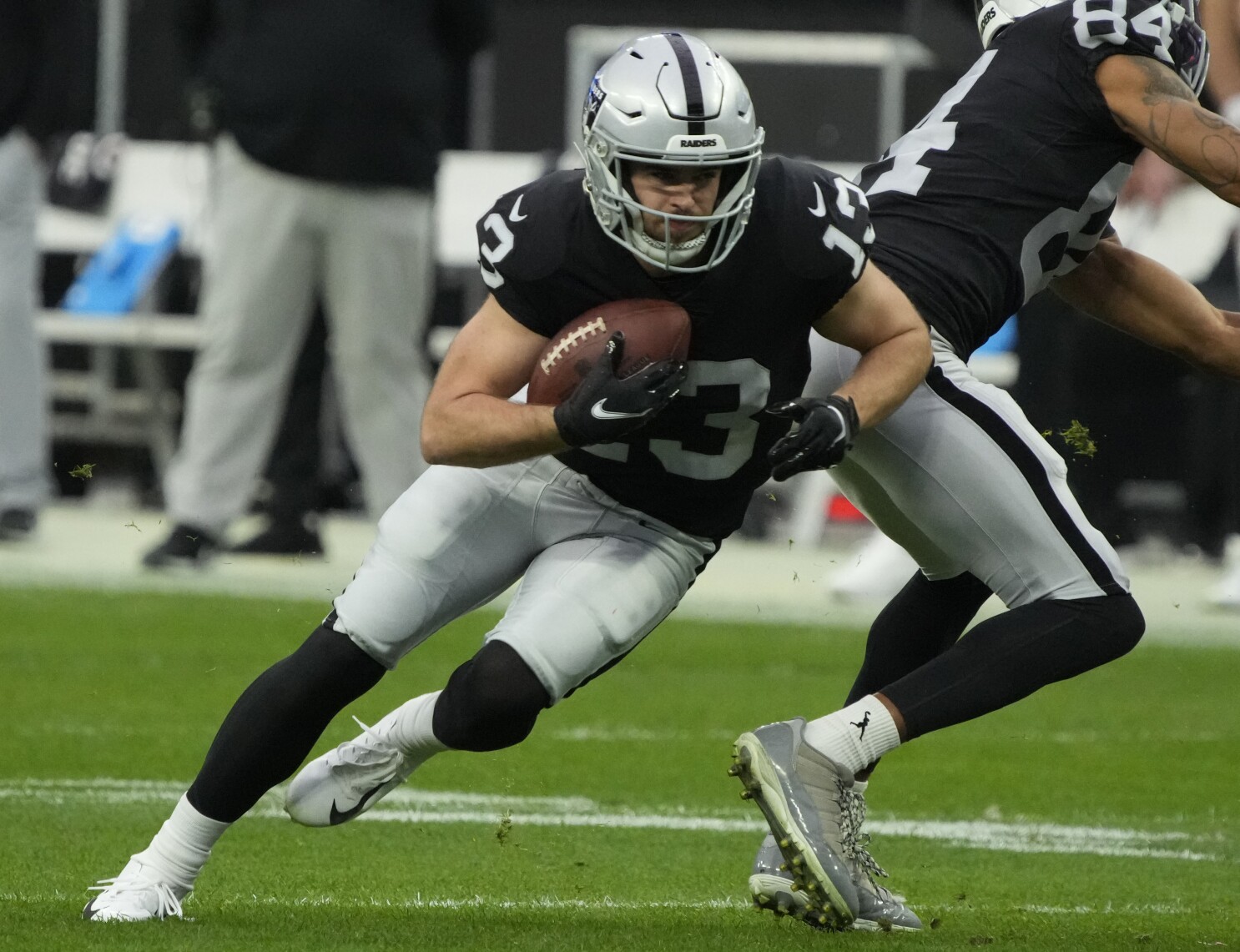Hunter Renfrow says he let down Raiders teammates in 2022, determined for  bounce-back season