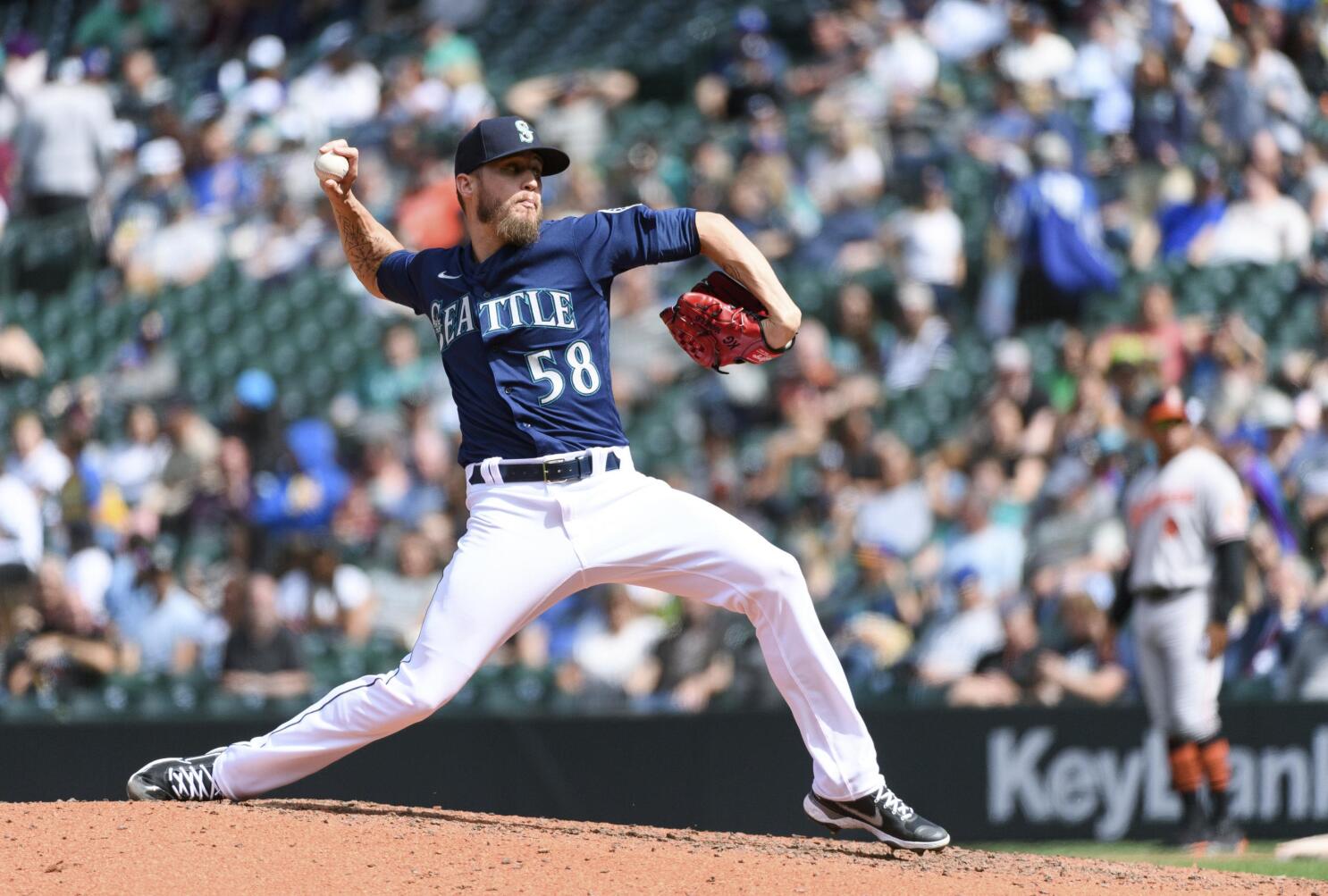 Analysis: Emphasizing Slider, Ken Giles Solid in First Appearance With  Seattle Mariners - Sports Illustrated Seattle Mariners News, Analysis and  More