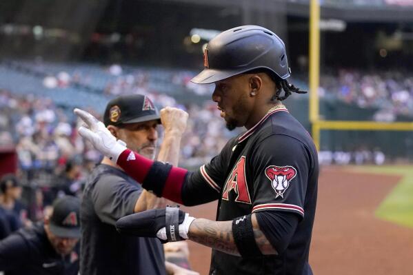 Moreno's homer caps big fourth, D-backs top Cardinals