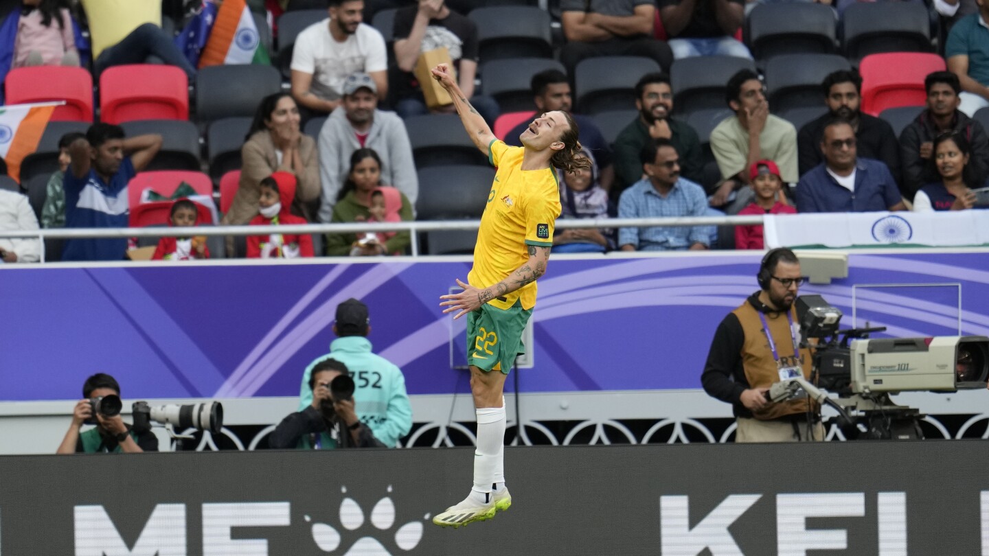 Австралия победи Индия с 2-0 в Купата на Азия след голове на Ървайн и Бос