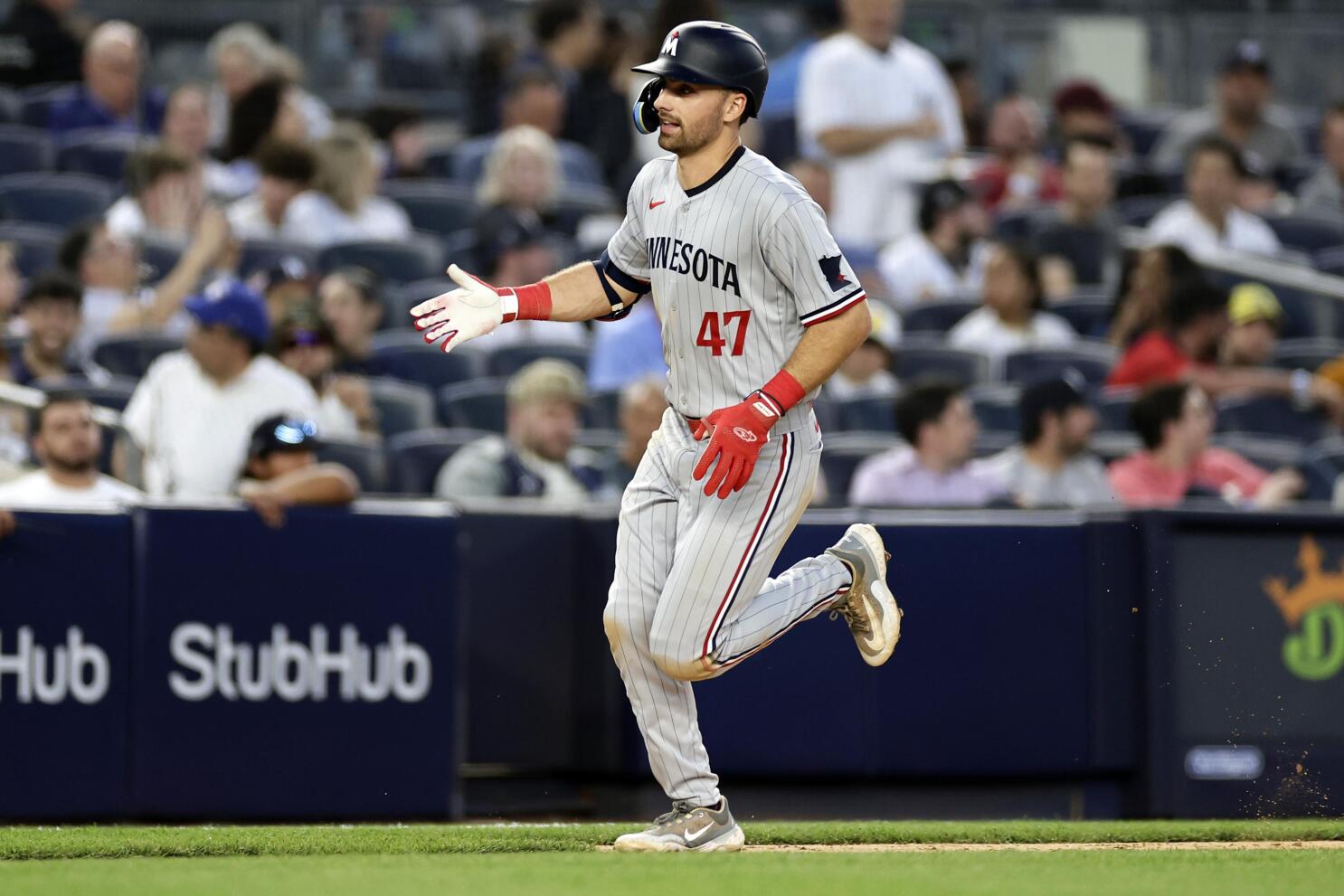 Nine-run first inning sends Twins to rout of Yankees
