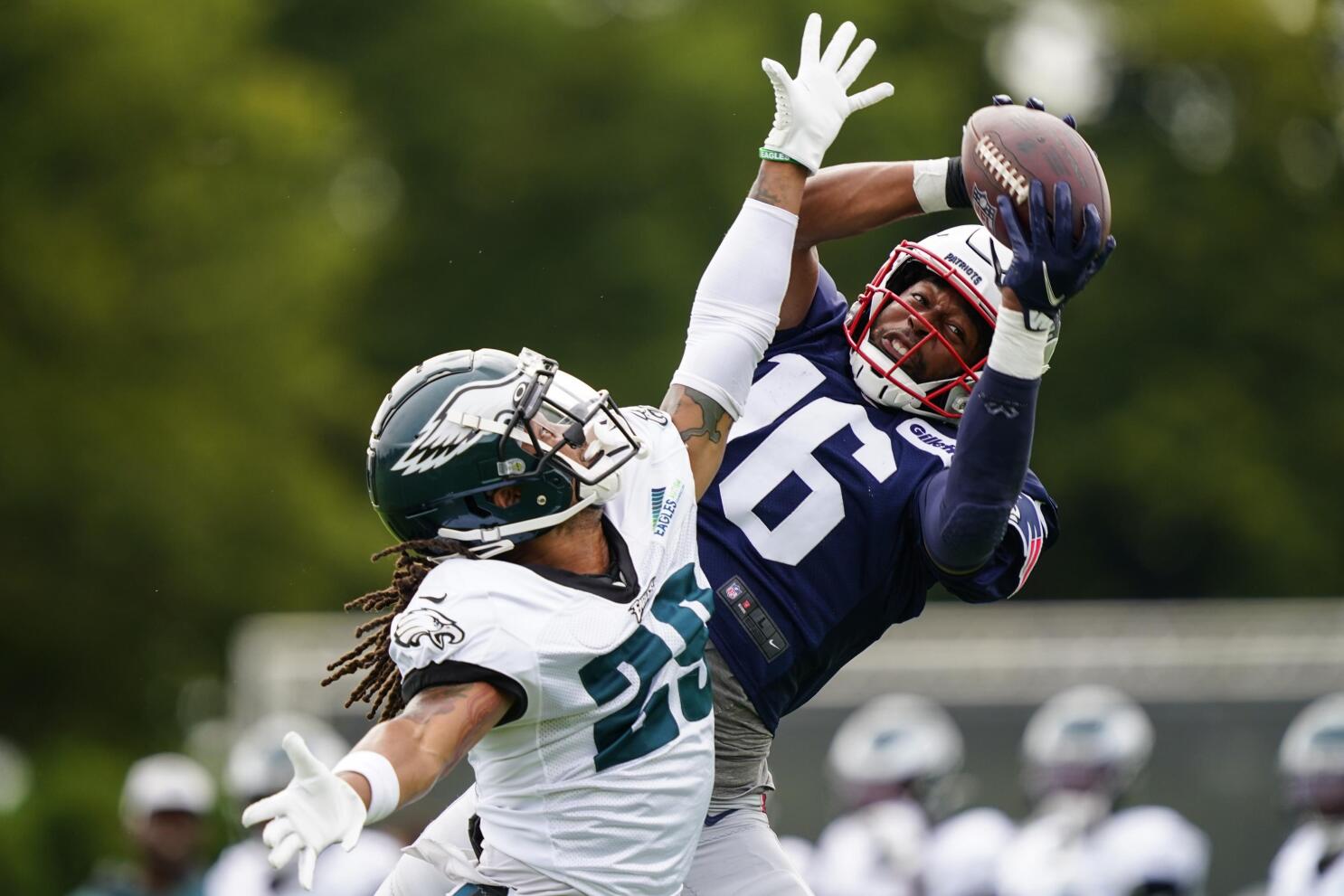 Jalen Mills Frustrated That Eagles Can't Wear Kelly Green