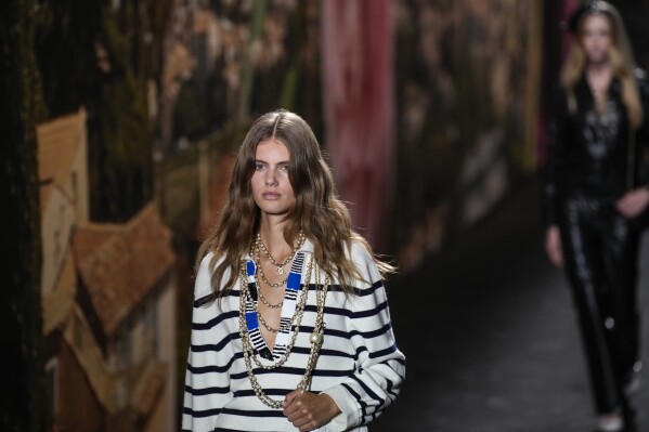 Chanel takes a dip: Viard's spring show brings Paris stalwart down