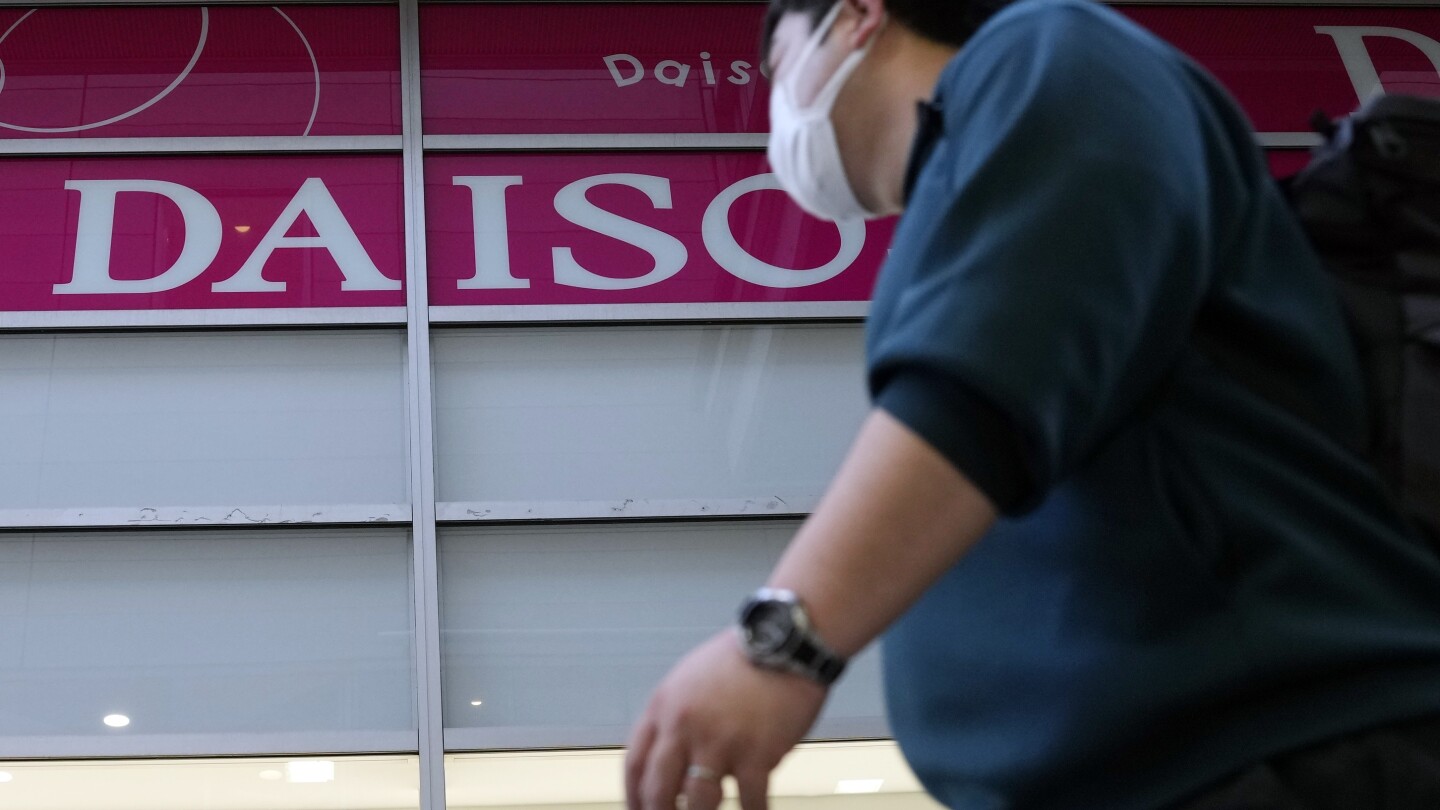 Основателят на Daiso, японската верига магазини за долари, умира; той беше на 80