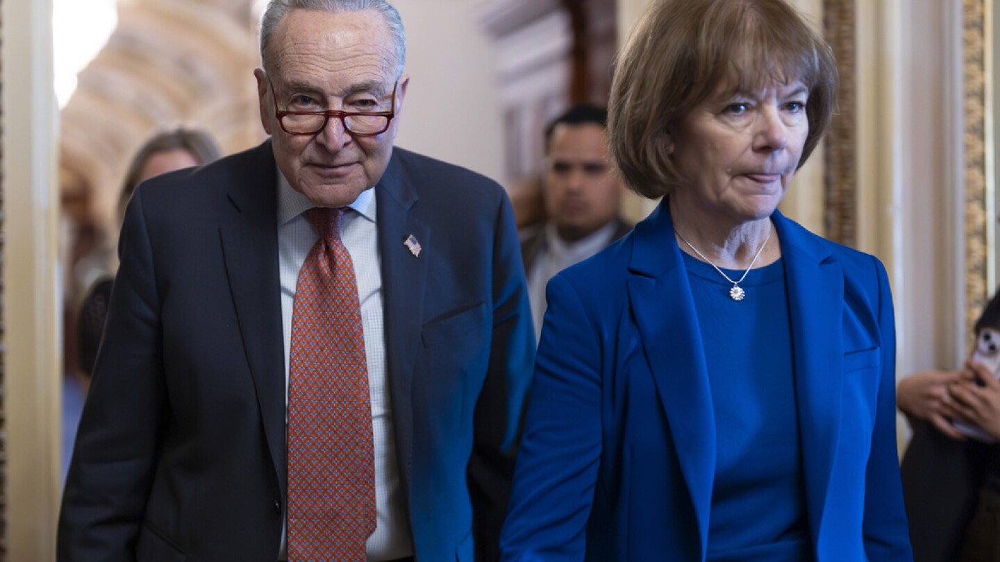 Schumer supports the GOP financing bill, does not want to risk the government's closure Schumer supports the GOP financing bill, does not want to risk the government's closure