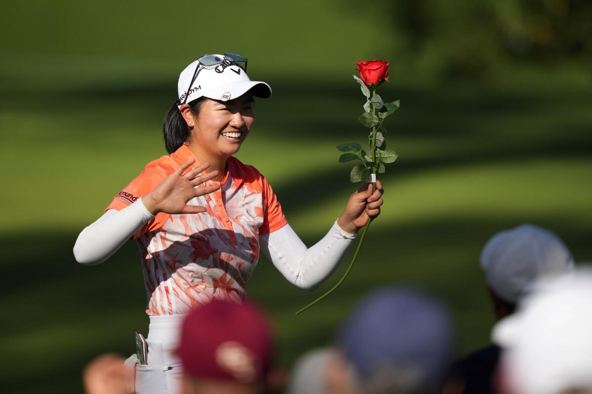 Rose Zhang holds on to win Augusta Women