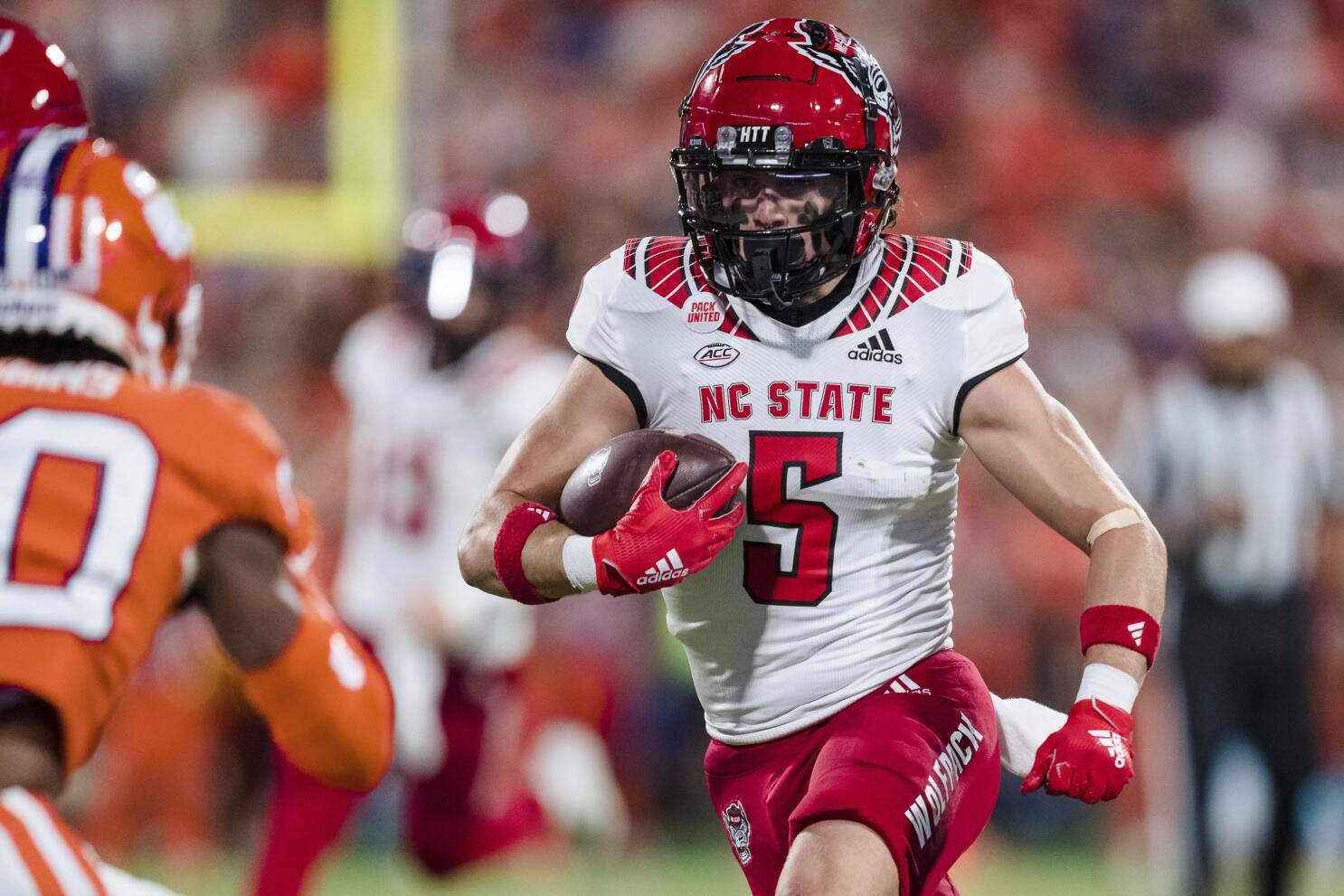 Look good, play good: Rating every NC State football uniform of