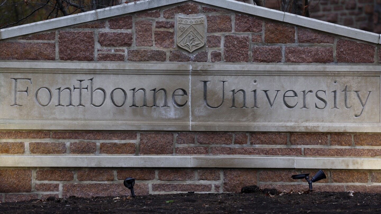 Университетът Fontbonne в Мисури ще бъде затворен поради проблеми с бюджета и намаляващ запис