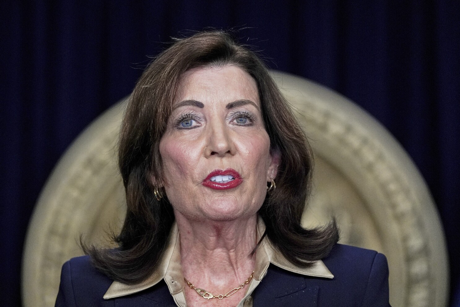 New York moves toward creating a new charge for those who wear masks during crimes
