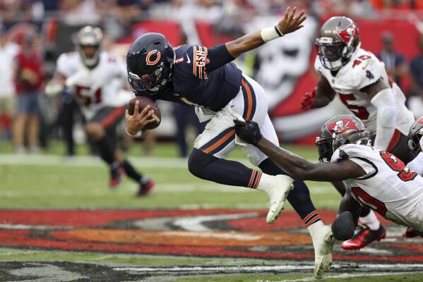 Chicago Bears fans react to Tampa Bay loss, Justin Fields' game play