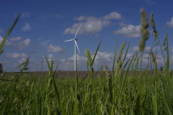 Wind turbines operate, Tuesday, May 7, 2024, in Paxton, Ill. (ĢӰԺ Photo/Joshua A. Bickel)
