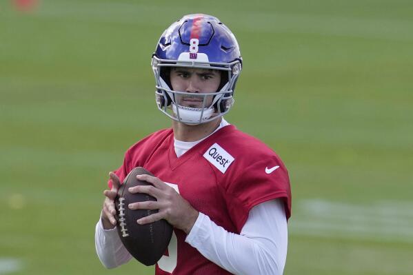 QB Jones set to start for Giants against Packers in London