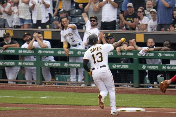Hayes homers for second straight game, Pirates top Cardinals 4-3
