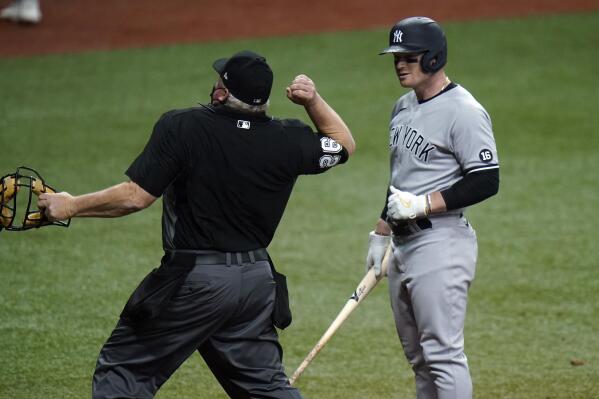 Bret Boone responds to viral ejection of Yankees' Aaron Boone