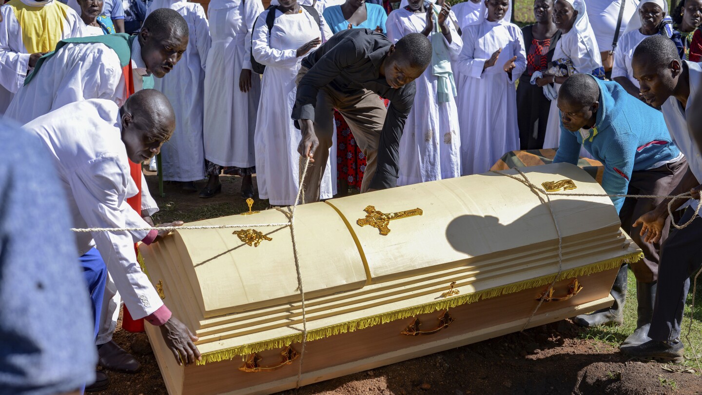 МИГОРИ, Кения (АП) — Докато ковчегът с тялото на Розбела