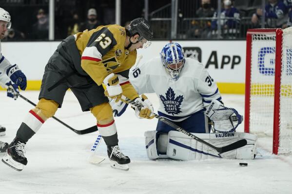 Johnsson scores in shootout, Maple Leafs beat Flyers 4-3