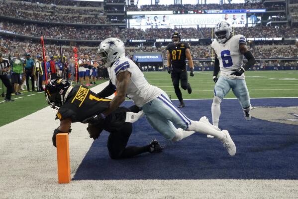 Washington Commanders guard Trai Turner (53) blocks during an NFL football  game against the Dallas Cowboys, Sunday, January 8, 2023 in Landover. (AP  Photo/Daniel Kucin Jr Stock Photo - Alamy