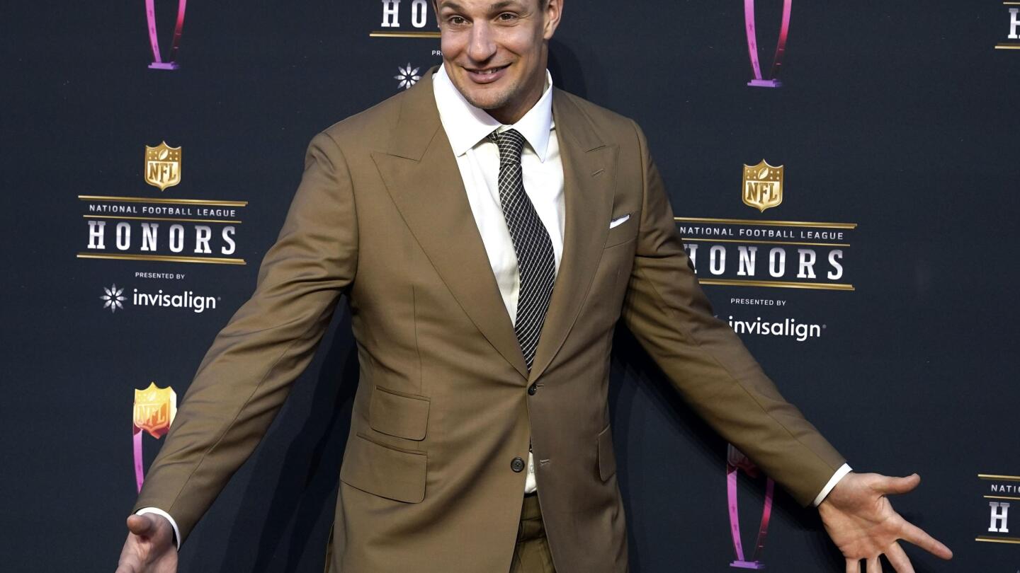 Stars at the Super Bowl: How Gronk and Shaq plan to party