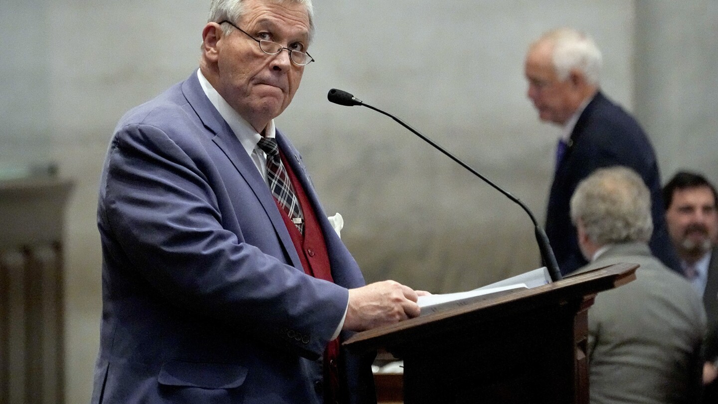 Камарата на представителите на Тенеси отменя законопроекта, който би забранил на местните власти да учат, да финансират репарации